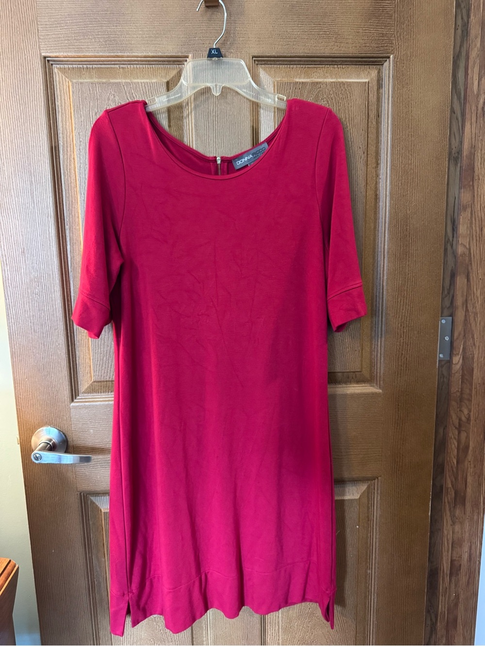 Donna Ricco Raspberry Scoop Neck Midi Dress